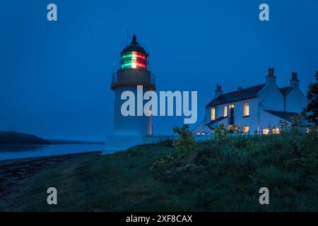 Géographie / voyage, Grande-Bretagne, Écosse, Phare de Corran point sur le Loch Linnhe en soirée, ADDITIONAL-RIGHTS-CLEARANCE-INFO-NOT-AVAILABLE Banque D'Images