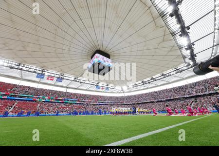 Francfort, Deutschland. 20 juin 2024. firo : 20.06.2024, Football, Football : UEFA EURO 2024, EM, Championnat d'Europe 2024, phase de groupes, M17, match 17, DEN, Danemark - ENG, Angleterre Arena Stadium Frankfurt avec toit fermé, liste des équipes crédit : dpa/Alamy Live News Banque D'Images