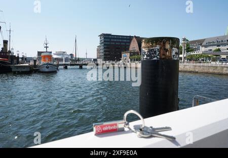 Airbnb Key à Kiel Harbor Banque D'Images