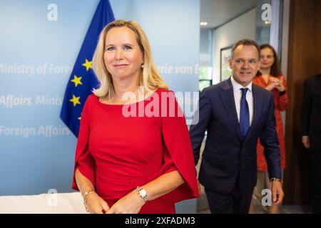 LA HAYE - Ministre du commerce extérieur et de la coopération au développement Reinette Klever au Ministère des Affaires étrangères. ANP LAURENS VAN PUTTEN pays-bas Out - belgique Out Banque D'Images