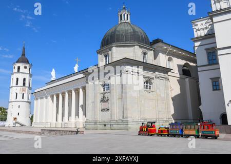 Vilnius, Lituanie - 26 mai 2024 : vue de la cathédrale de Vilnius en Lituanie Banque D'Images