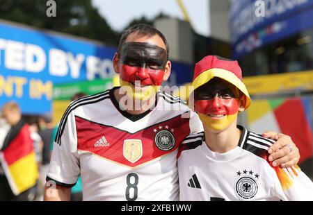 Dortmund, Deutschland. 29 juin 2024. firo : 29.06.2024, Football, Football : UEFA EURO 2024, EM, Championnat d'Europe 2024, Round of 16, finale 1/8, M37, match 37, GER, Allemagne - DEN, Danemark fans de l'Allemagne crédit : dpa/Alamy Live News Banque D'Images