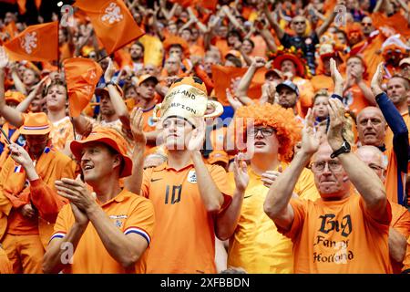 MUNICH - les fans avant la manche de L'UEFA EURO 2024 du 16e match opposant la Roumanie et les pays-Bas à la Munich Football Arena le 2 juillet 2024 à Munich, Allemagne. ANP KOEN VAN WEEL Banque D'Images