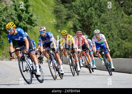 Tour de Frace 2024, étape 4, Pinerolo à Valloire - 01 JUILLET : Richard Carapaz (EF Education-Easypost) descendant lors de l'étape 4 de la 111ème édition du Tour de France 2024, une étape de 140 kms 01/07/2024 ( photo Jan de Meuleneir / Pool/ GodingImages Banque D'Images