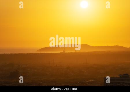 Albanie- Vlora- paysage urbain vu de la colline Kuzum Baba. Banque D'Images