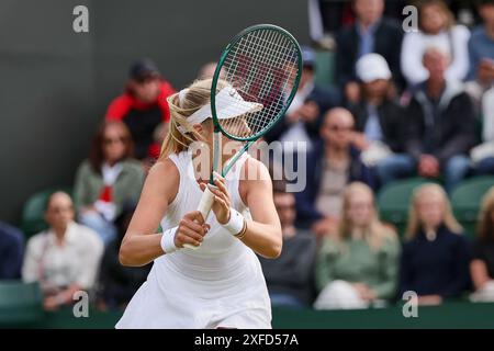 Londres, Londres, Grande-Bretagne. 2 juillet 2024. Katie Boulter (GBR) pendant les Championnats de Wimbledon (image crédit : © Mathias Schulz/ZUMA Press Wire) USAGE ÉDITORIAL SEULEMENT! Non destiné à UN USAGE commercial ! Banque D'Images