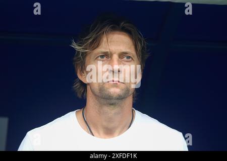 Saint-Pétersbourg, Russie. 02 juillet 2024. Anatoly Tymoshchuk, entraîneur, de Zenit vu lors du match de football Winline Summer Cup entre Zenit Saint-Pétersbourg et Sotchi à Gazprom Arena. Score final ; Zenit 5:2 Sotchi. Crédit : SOPA images Limited/Alamy Live News Banque D'Images