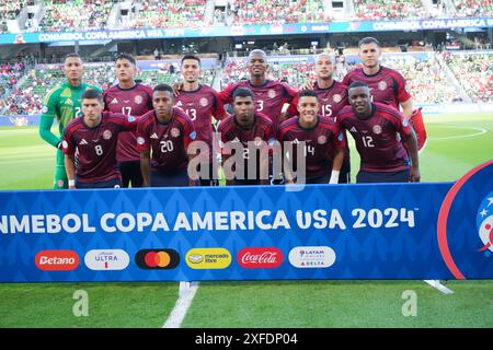 Austin, Texas, États-Unis. 02 juillet 2024. L'équipe du Costa Rica pose avant la première mi-temps dans le groupe d CONMEBOL Copa America action avec le Paraguay défiant le Costa Rica au Q2 Stadium d'Austin le 2 juillet 2024. Crédit : Bob Daemmrich/Alamy Live News Banque D'Images