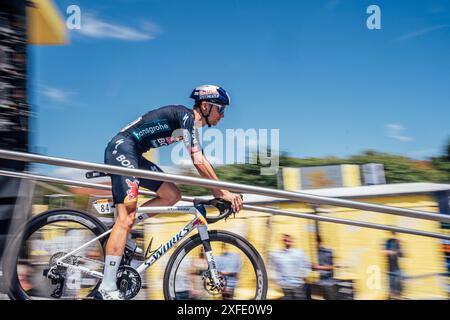 Photo par Zac Williams/SWpix.com - 02/07/2024 - cyclisme - Tour de France 2024 - étape 4 de Pinerolo à Valloire - France - Jai Hindley, Red Bull Bora Hansgrohe. Crédit : SWpix/Alamy Live News Banque D'Images