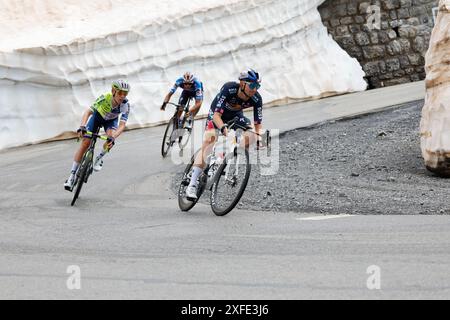 VALLOIRE, FRANCE - 01 JUILLET : lors de l'étape 4 de la 111ème édition du Tour de France 2024, Primoz Roglic pour l'équipe Red Bull Bora Hansgrohe dans une étape de 140 kms avec départ à Pinerolo et arrivée à Valloire le 01 juillet 2024 à Valloire, France, 01/07/2024 ( photo par Jan de Meuleneir / photo News Banque D'Images