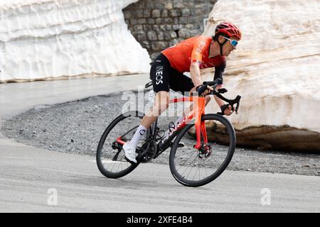 VALLOIRE, FRANCE - 01 JUILLET : lors de l'étape 4 de la 111ème édition du Tour de France 2024, Geraint Thomas pour l'équipe Ineos Grenadiers une étape de 140 kms avec départ à Pinerolo et arrivée à Valloire le 01 juillet 2024 à Valloire, France, 01/07/2024 ( photo de Jan de Meuleneir / piscine / Goding images Banque D'Images