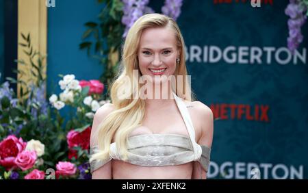 Jessica Madsen assiste à la projection spéciale de 'Bridgerton' saison 3 - deuxième partie à l'Odeon luxe Leicester Square à Londres, en Angleterre. Banque D'Images