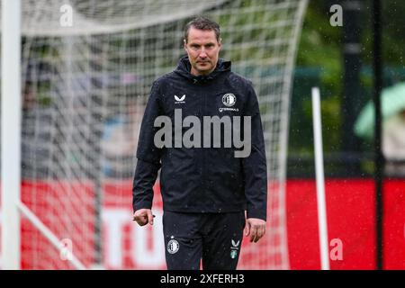 Rotterdam, pays-Bas. 03 juillet 2024. ROTTERDAM, 3-7-2024, terrain d'entraînement 1908, Néerlandais Eredivisie 2024/2025, premier entraînement Feyenoord, Brian Priske crédit : Pro Shots/Alamy Live News Banque D'Images