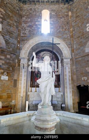 Volterra Toscane Italie. Le Baptistère de San Giovanni Banque D'Images