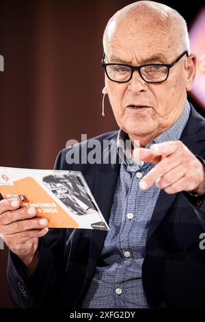 ARNHEM - Evert TEN Napel lors du Congrès national des entraîneurs de football à Papendal. Le prix est remis chaque année au meilleur entraîneur de l'Eredivisie. ANP ROB ENGELAAR Banque D'Images