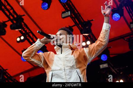 Roskilde, Danemark. 03 juillet 2024. Le rappeur danois Lamin ouvre le Roskilde Festival 2024 sur scène Orange mercredi 3 juillet 2024. (Photo : Torben Christensen/Scanpix 2024) crédit : Ritzau/Alamy Live News Banque D'Images