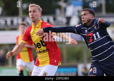 Zutphen, pays-Bas. 03 juillet 2024. ZUTPHEN, PAYS-BAS - 3 JUILLET : Finn Stokkers de Go Ahead Eagles lors du match oefenwedstrijd entre Go Ahead Eagles et Telstar à l'AZC le 3 juillet 2024 à Zutphen, pays-Bas. (Photo de Peter Lous/BSR Agency) crédit : BSR Agency/Alamy Live News Banque D'Images