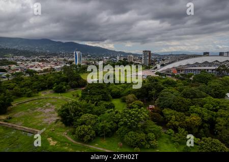 Belle vue aérienne du parc Sabana, le Musée d'Art de San Jose Costa Rica Banque D'Images