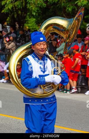 Membre de la bande dans le défilé de la fête du Canada Steveston 2024 Banque D'Images