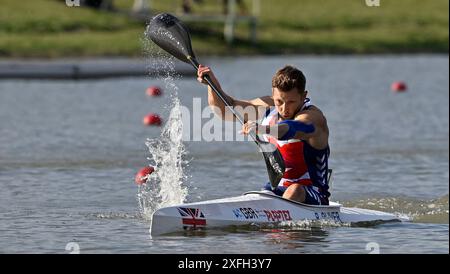 Szeged. Hongrie. 10 mai 2024. La Coupe du monde de canoë-sprint ICF 2024 et les Championnats du monde de paracanoe. Parc aquatique olympique de Szeged. Robert Oliver (GBR) lors des Championnats du monde de paracanoe/Coupe du monde de sprint de canoë à Szeged, Hongrie. Banque D'Images