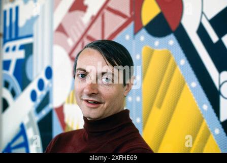 Artiste pop américain Roy Lichtenstein, portrait de la tête et des épaules, Bernard Gotfryd, 1969 Banque D'Images