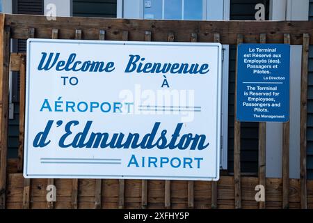 Bienvenue à l'enseigne de l'aéroport d'Edmunston à Edmunston, Nouveau-Brunswick, Canada Banque D'Images