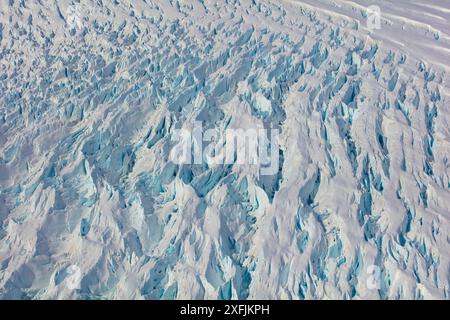 Photographies de Disco Bay, Ilulissat et de la marge de la calotte glaciaire du Groenland prises lors d'un vol panoramique vers le fjord de glace qui est étouffé d'icebergs. Banque D'Images