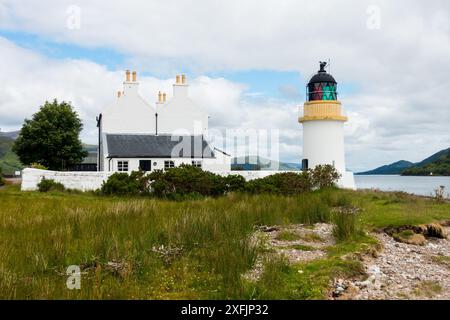 Phare de Corran point, Argour, Lochaber, Highland, Écosse, ROYAUME-UNI. Banque D'Images