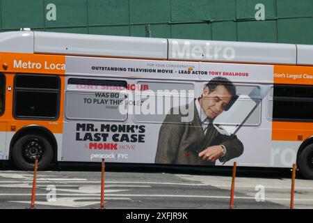 Los Angeles, Californie, USA 3 juillet 2024 Tony Shaloub Mr. MonkÕs dernier bus case le 3 juillet 2024 à Los Angeles, Californie, USA. Photo de Barry King/Alamy Stock photo Banque D'Images