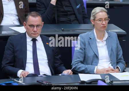 Berlin, Deutschland, 04.07.2024, Deutscher Bundestag : 181. Bundestagssitzung : Tino Chrupalla und Alice Weidel, AFD *** Berlin, Allemagne, 04 07 2024 Bundestag 181 Bundestag session Tino Chrupalla et Alice Weidel, AFD Copyright : xdtsxNachrichtenagenturx dts 43312 Banque D'Images