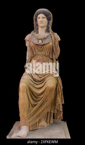 Une statue culte assise de Minerve reconstituée de plusieurs types de pierres (bien que la tête ne soit pas originale à la statue) Banque D'Images