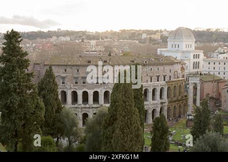 Le Théâtre de Marcellus (Theatrum Marcelli, Teatro di Marcello) - ancien théâtre en plein air à Rome, Italie Banque D'Images