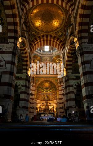 Intérieur la Cathédrale de la Major ou Cathédrale Sainte-Marie-majeure de Marseille, cathédrale catholique romaine et monument national de France, KNO Banque D'Images