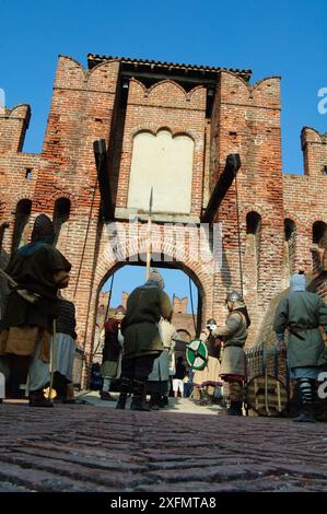 L'Italie, Lombardie, Soncino, Rocca Sforzesca, château, reconstitution historique, Soldat Médiéval Banque D'Images