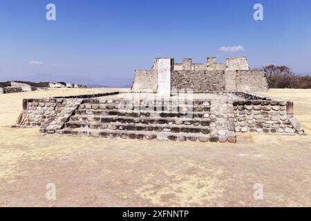Ruines mayas sur le site archéologique pré-hispanique de Xochicalco, Morelos, Mexique, architecture maya 650AD-900AD. Xochicalco Mexique. Banque D'Images