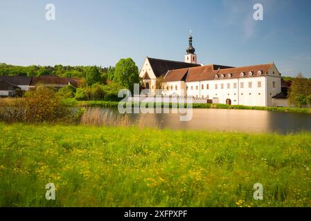 Monastère prémonstratène à Geras, à Waldviertel, basse-Autriche, Autriche. Il est célèbre pour la ferme piscicole Banque D'Images