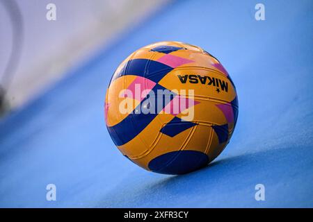 Mikasa Ball pendant la Sardinia Cup 2024 - Italie vs Grèce, match international de waterpolo à Alghero, Italie, 04 juillet 2024 Banque D'Images