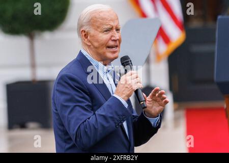 Washington, États-Unis. 04 juillet 2024. Le président Joe Biden prononce une allocution alors qu'il organise un barbecue pour le jour de l'indépendance avec des familles de militaires, à Washington, DC. (Photo d'Aaron Schwartz/Sipa USA) crédit : Sipa USA/Alamy Live News Banque D'Images