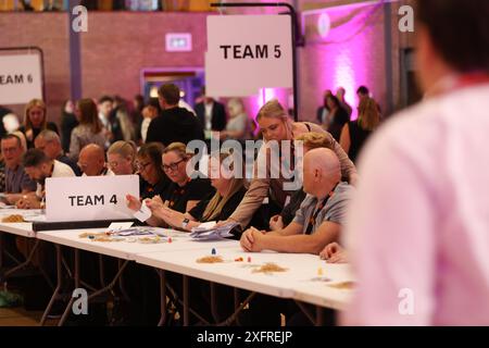 Blyth, Royaume-Uni - dépouillement et déclaration des résultats des élections générales britanniques pour les circonscriptions de Northumberland crédit : Jill ODonnell/Alamy Live News Banque D'Images