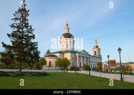 Vue de l'ancienne église de Michel l'Archange (1750-180) un matin de mai. Kolomna, région de Moscou, Russie Banque D'Images