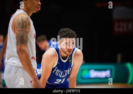 Valencia, Espagne. 04 juillet 2024. Edon Maxhuni de l'équipe finlandaise vu en action pendant le match entre la Pologne et la Finlande au Pabellon Fuente de San Luis. Score final ; Pologne 88 : 89 Finlande. Crédit : SOPA images Limited/Alamy Live News Banque D'Images