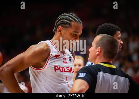 Valencia, Espagne. 04 juillet 2024. Jeremy Sochan de l'équipe polonaise vu en action pendant le match entre la Pologne et la Finlande au Pabellon Fuente de San Luis. Score final ; Pologne 88 : 89 Finlande. Crédit : SOPA images Limited/Alamy Live News Banque D'Images