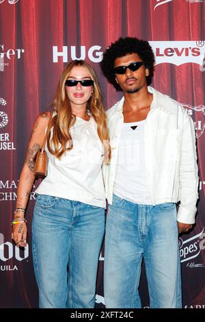 Fashion week Berlin - A PROPOS DE VOUS Fashion Circus Loredana und Karim Adeyemi beim A PROPOS DE VOUS Fashion Circus während der Berlin Fashion week im Circus Roncalli in Johannisthal am 04.07.2024 in Berlin. *** Fashion week Berlin À PROPOS DE VOUS Cirque de la mode Loredana et Karim Adeyemi au Cirque de LA mode À PROPOS DE VOUS pendant la semaine de la mode de Berlin au Cirque Roncalli à Johannisthal le 04 07 2024 à Berlin Copyright : xEventpressxKochanx Banque D'Images