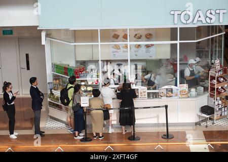 Toast Box est une chaîne de café contemporaine singapourienne ancrée dans la recréation du café Nanyang et des toasts. Très populaire parmi les habitants et les Coréens. Banque D'Images