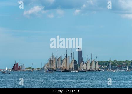 Windjammer Parade, Kiel week 2024, fjord de Kiel, plage de Falkenstein, Kiel, Schleswig-Holstein, Allemagne, Banque D'Images