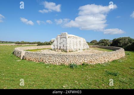 Naveta des Tudons, prototalayote, Ciutadella, Minorque, Iles Baléares, Espagne. Banque D'Images