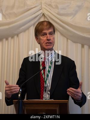 FICHIERS PHOTOS. 5 juillet 2024. Stephen Timms a été élu député d'East Ham à la suite des élections générales qui ont eu lieu hier. Westminster, Royaume-Uni. 21 novembre 2023. Stephen Timms le député sur la photo assiste à une réception paliamentaire à la Chambre des communes. Crédit : Maureen McLean/Alamy Banque D'Images