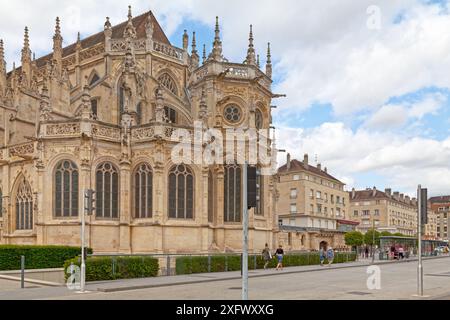 Caen, France - 21 juillet 2017 : abside Renaissance de l'église Saint-Pierre de Caen, église du XIIIe siècle à côté du château. Banque D'Images