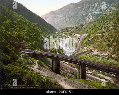 Giornico, Gotthard Railway, Switzerland, Historisch, digital restaurierte Reproduktion von einer Vorlage aus dem 19. Jahrhundert, date d'enregistrement non Banque D'Images