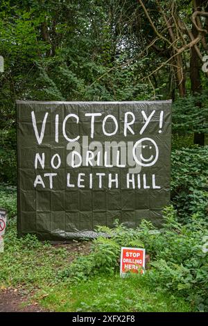 Panneau anti-fracturation, Leith Hill, Surrey, Angleterre, Royaume-Uni, septembre 2018. Banque D'Images